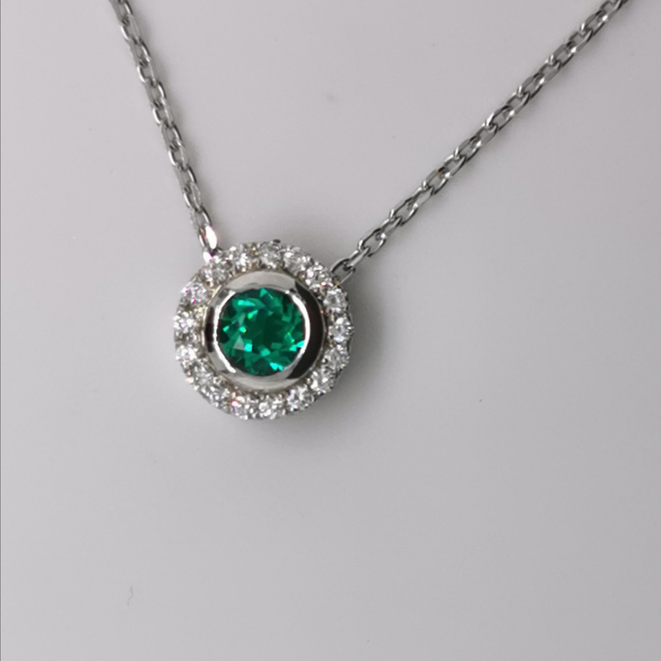 Handmade 9ct White Gold 5mm Emerald – Martins Jewellers