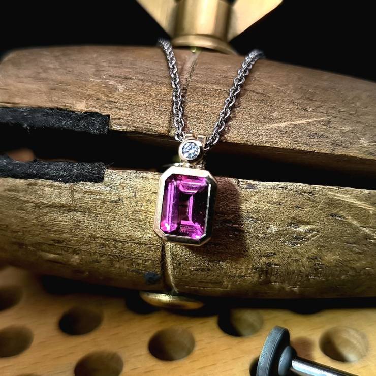 Handmade Pink Topaz And Diamond 2025