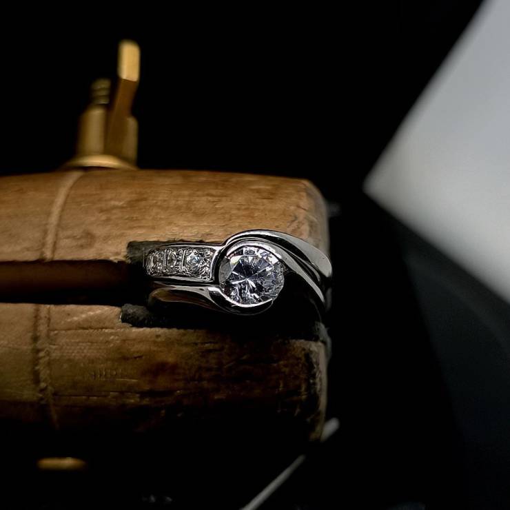 Shaped Wedding Rings